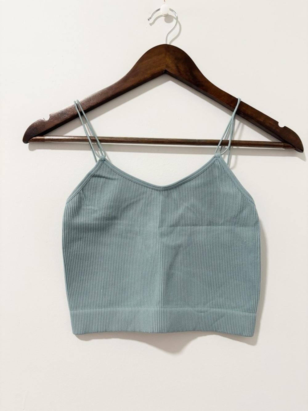 Zenana Outfitters Double Spaghetti Strap Ribbed Crop Top Womens Size L/XL Green - Picture 1 of 8